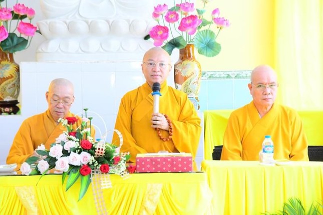 Thượng tọa Thích Nhật Từ sách tấn chư hành giả an cư