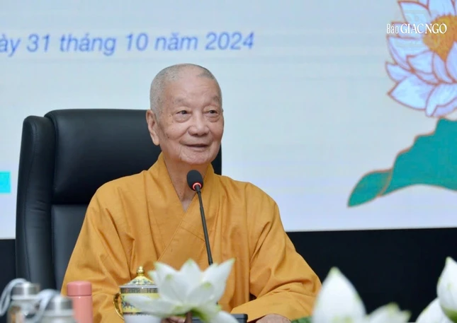 Đại lão Hòa thượng Thích Trí Quảng ban huấn từ