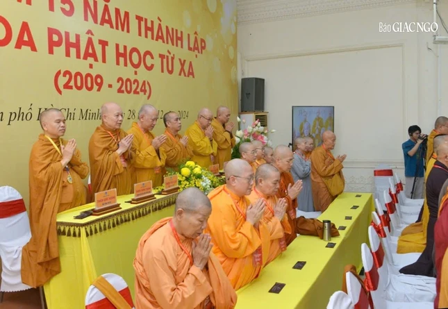 Niệm Phật cầu gia hộ