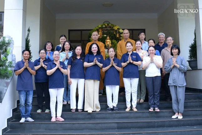 Hân hoan kính mừng ngày Khánh đản của Đức Thế Tôn