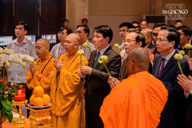 Chư tôn đức có thời kinh ngắn cầu quốc thái dân an