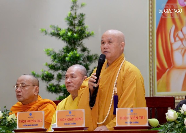 Thượng tọa Thích Giác Dũng sách tấn các Tăng, Ni sinh nhân ngày khai giảng