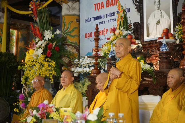 Trưởng lão Hòa thượng Thích Quang Nhuận phát biểu