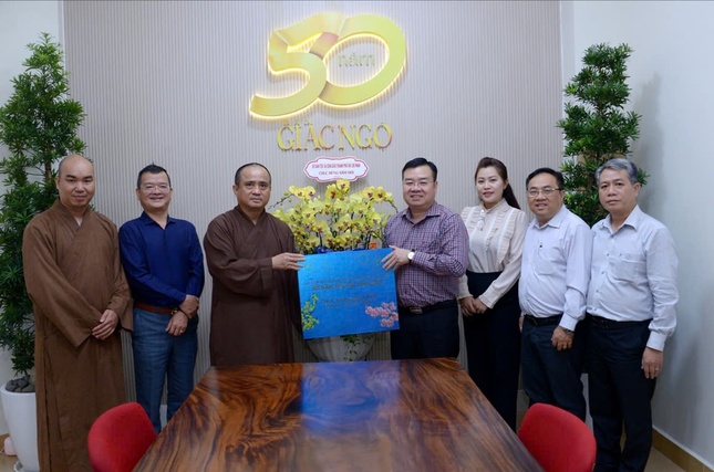 Phái đoàn lãnh đạo Sở Dân tộc và Tôn giáo TP.HCM thăm, chúc Tết tại Báo Giác Ngộ chiều 29-1-2026 Phái đoàn lãnh đạo Sở Dân tộc và Tôn giáo TP.HCM thăm, chúc Tết tại Báo Giác Ngộ chiều 29-1-2026