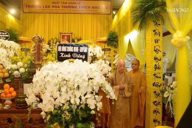 Đức Pháp chủ quang lâm viếng tang, tiễn biệt Trưởng lão Hòa thượng Thích Như Tín tại chùa Hưng Long, TP.HCM sáng 6-3-2026