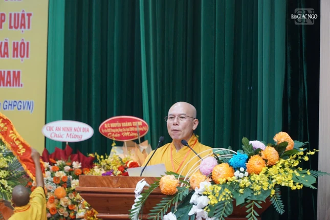 Thượng tọa Thích Nhuận Bảo phát biểu khai mạc