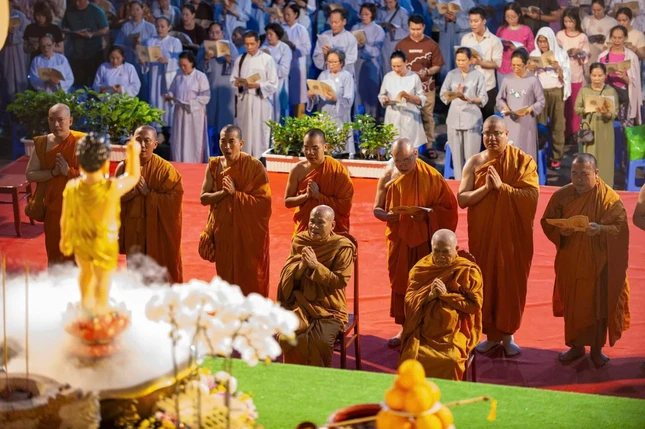 Khóa lễ tụng kinh