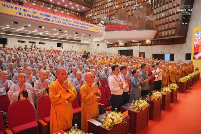 Niệm Phật cầu gia hộ