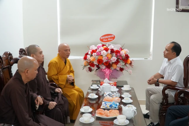 Ban Trị sự GHPGVN tỉnh chúc mừng lãnh đạo Ban Dân tộc và Tôn giáo tỉnh Ban Trị sự GHPGVN tỉnh chúc mừng lãnh đạo Ban Dân tộc và Tôn giáo tỉnh