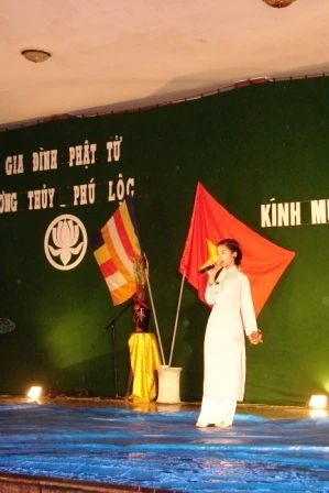 Công diễn văn nghệ quần chúng nhân mùa Phật đản ảnh 7