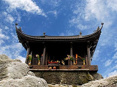 Thiêng liêng Yên Tử Thiêng liêng Yên Tử