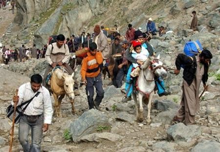Đoàn người hành hương trên đường đến đền Amarnath - Ảnh: Daylife Đoàn người hành hương trên đường đến đền Amarnath - Ảnh: Daylife