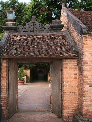 Cổng vào chùa Cổng vào chùa