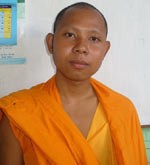 Nhà sư Chau Kol - truyền nhân của "thần y" Chau Sum. Ảnh: Đ.khánh Nhà sư Chau Kol - truyền nhân của "thần y" Chau Sum. Ảnh: Đ.khánh