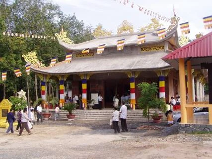 Tayninh 3.jpg