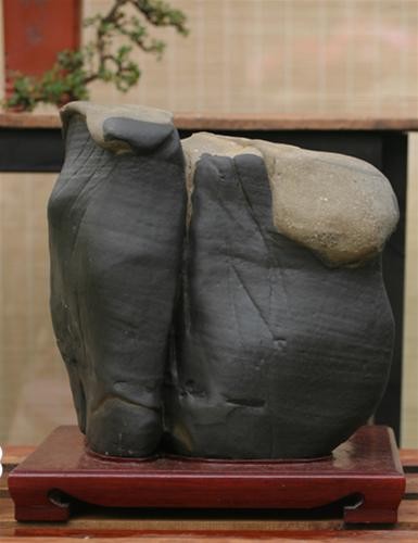 Tác phẩm Cội nguồn của nghệ nhân Nguyễn Anh Quân Tác phẩm Cội nguồn của nghệ nhân Nguyễn Anh Quân