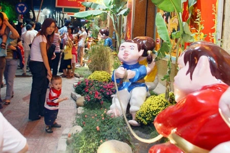 ... cho trẻ thơ và tất cả mọi người.
