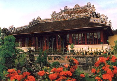images10950_hue24_b.jpg