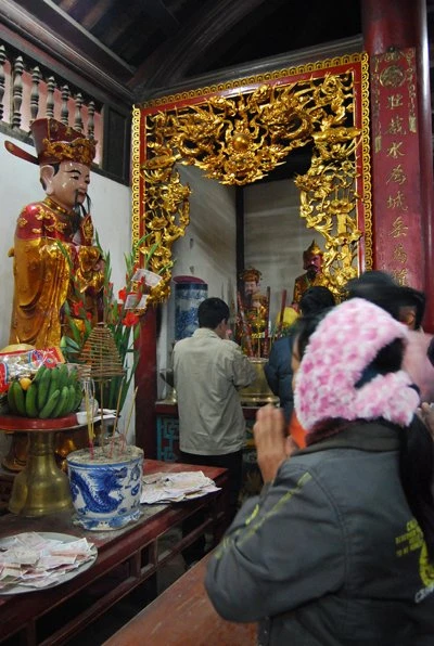 Nô nức trảy hội chùa Hương