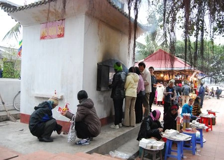 Nô nức trảy hội chùa Hương