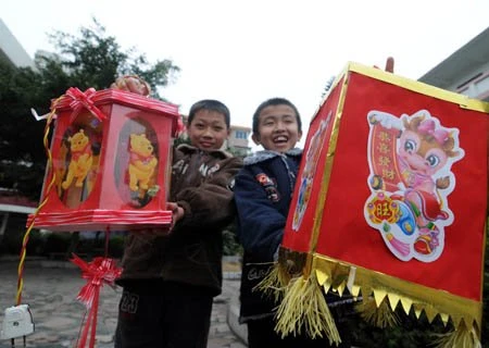 Trung Quốc chờ đón lễ hội đèn lồng