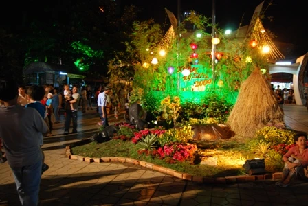 Lễ Hội lồng đèn: Nét văn hóa người Hoa trên đất Việt. ảnh 13 Lễ Hội lồng đèn: Nét văn hóa người Hoa trên đất Việt. ảnh 13