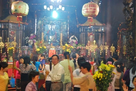 Lễ Hội lồng đèn: Nét văn hóa người Hoa trên đất Việt. ảnh 23 Lễ Hội lồng đèn: Nét văn hóa người Hoa trên đất Việt. ảnh 23