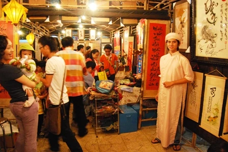 Lễ Hội lồng đèn: Nét văn hóa người Hoa trên đất Việt. ảnh 4 Lễ Hội lồng đèn: Nét văn hóa người Hoa trên đất Việt. ảnh 4