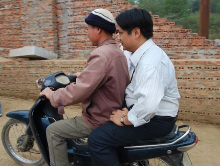 Nô nức đi lễ đầu năm ở chùa Bái Đính