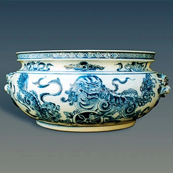 Đồ sứ triều vua Bảo Đại.