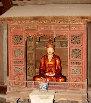 Tượng công chúa Lê Thị Ngọc Duyên, con gái bà thái hậu Trịnh Thị Ngọc Trúc. Tượng công chúa Lê Thị Ngọc Duyên, con gái bà thái hậu Trịnh Thị Ngọc Trúc.