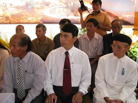 7buuquang_resize.jpg