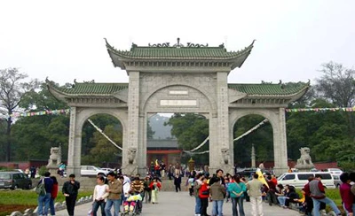 luctohuenang-3.jpg
