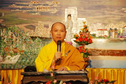 P5 - TT. Thich chan tinh thuyet giang_resize.JPG