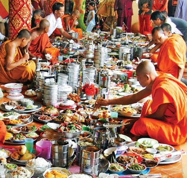 Độc đáo Lễ Tết cổ truyền Chôl Chnăm Thmây ảnh 6 le 7.jpg