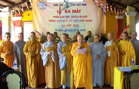 Kiên Giang: Ra mắt Phân ban đặc trách Ni giới ảnh 7