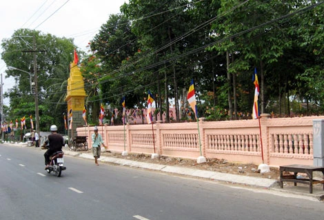 Chùm ảnh: Không khí đón mừng Phật đản tại TP. Rạch Giá ảnh 8