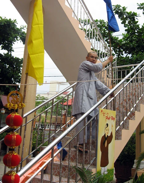 Chùm ảnh: Không khí đón mừng Phật đản tại TP. Rạch Giá ảnh 20