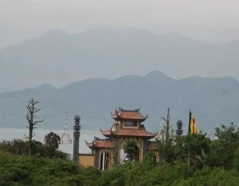 Trùng tu và tôn tạo chùa chiền tại Việt Nam trong mấy năm qua. ảnh 15