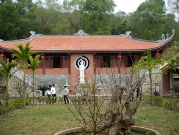 Trùng tu và tôn tạo chùa chiền tại Việt Nam trong mấy năm qua. ảnh 25