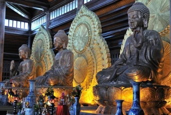 Trùng tu và tôn tạo chùa chiền tại Việt Nam trong mấy năm qua. ảnh 27