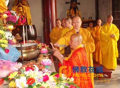 Trung Quốc: Các chùa tổ chức pháp hội cầu nguyện, một năm động đất 12.5 tại Tứ Xuyên ảnh 13 tuxuyen 15.jpg