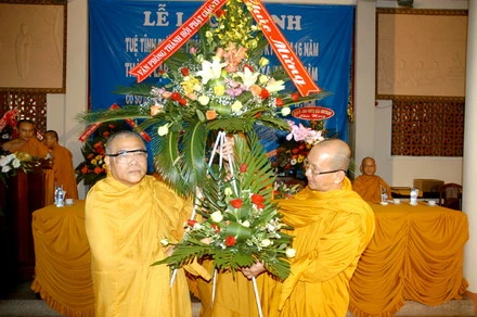 tuetinhduong_3.JPG
