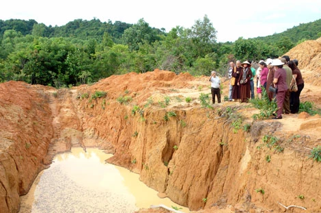 Chùm ảnh: Chuẩn bị Đại lễ cầu siêu anh hùng liệt sĩ nghĩa trang huyện Phú Quốc - Kiên Giang ảnh 22
