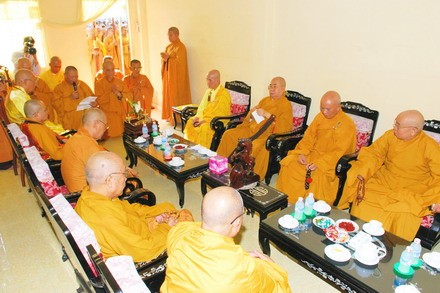 Chùm ảnh: Lễ nhập quan cố đại lão HT. Thích Quảng Liên ảnh 3 htquanglien_03.jpg