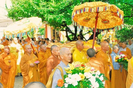 Chùm ảnh: Lễ nhập quan cố đại lão HT. Thích Quảng Liên ảnh 7 htquanglien_08.jpg