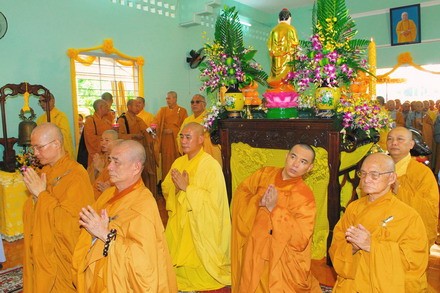Chùm ảnh: Lễ nhập quan cố đại lão HT. Thích Quảng Liên ảnh 10 htquanglien_11.jpg
