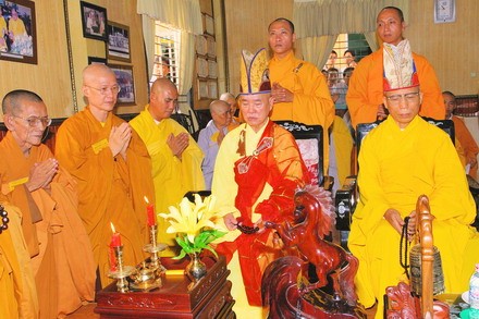 Chùm ảnh: Lễ nhập quan cố đại lão HT. Thích Quảng Liên ảnh 2 htquanglien_12.jpg