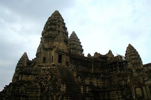 Một góc đền Angkor Wat Tầng thứ ba của ngôi núi đền Vũ nữ apsara trên tường Một góc đền Angkor Wat Tầng thứ ba của ngôi núi đền Vũ nữ apsara trên tường