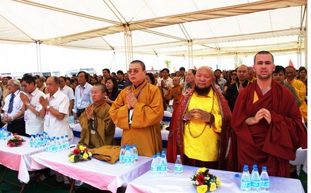 Chùa Bái Đính (Ninh Bình): Nơi tôn trí Ngọc Xá lợi Phật ảnh 16 baidinh_16.jpg